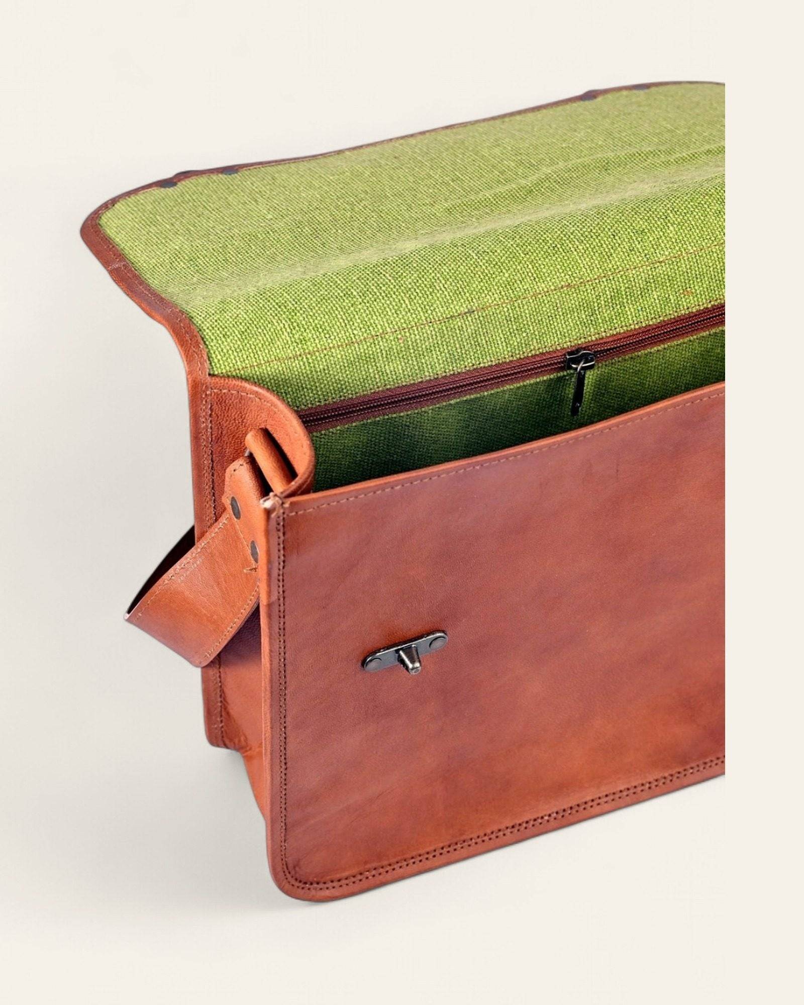 The Jodhpur Messenger open, revealing its bright-green canvas interior